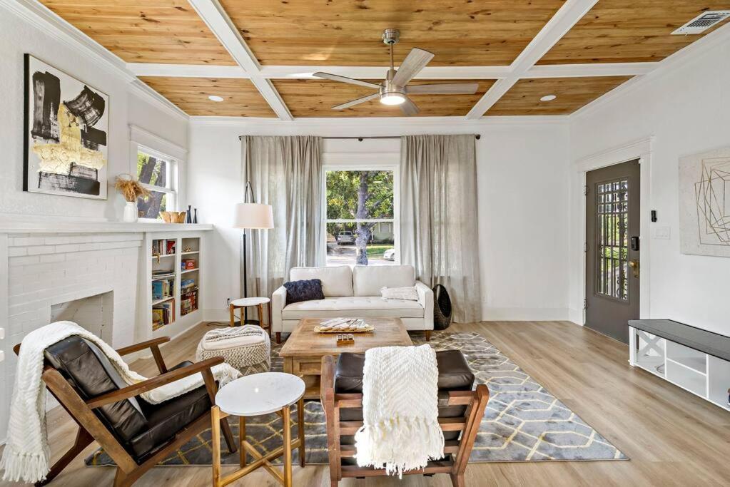 Urban Elegance Retreat Villa ซานอันโตนิโอ ภายนอก รูปภาพ