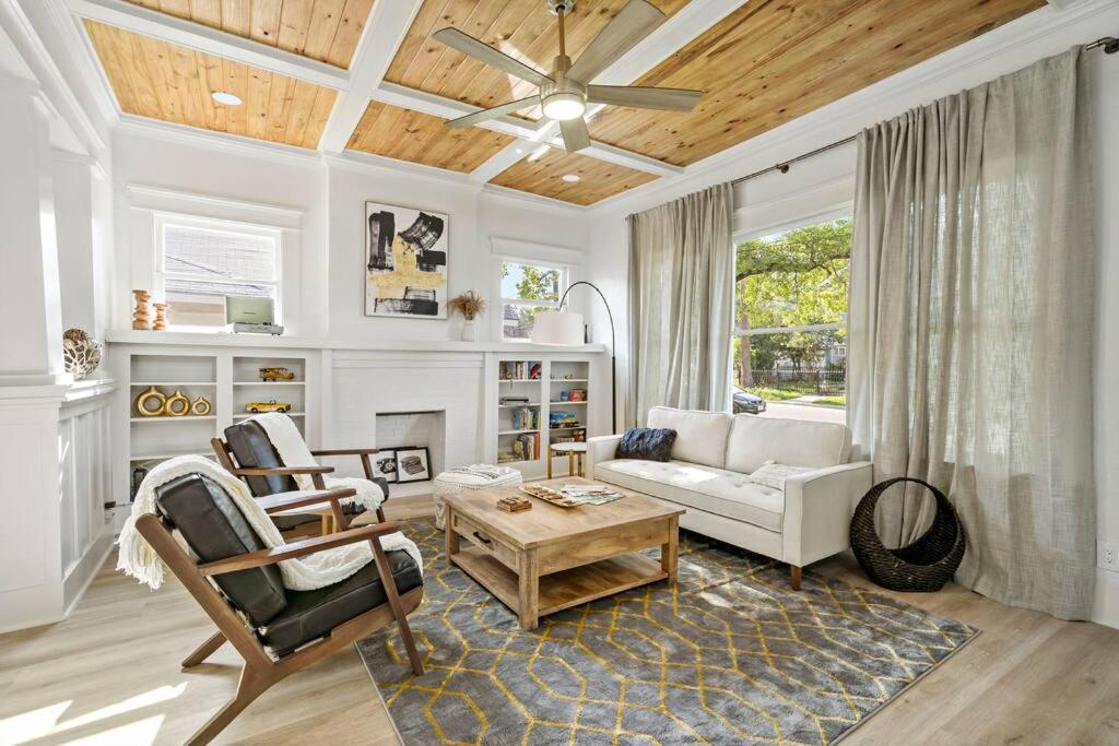 Urban Elegance Retreat Villa ซานอันโตนิโอ ภายนอก รูปภาพ