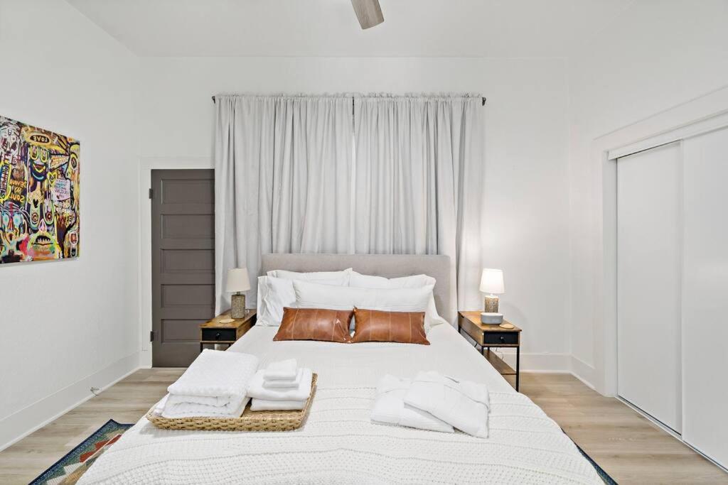 Urban Elegance Retreat Villa ซานอันโตนิโอ ภายนอก รูปภาพ